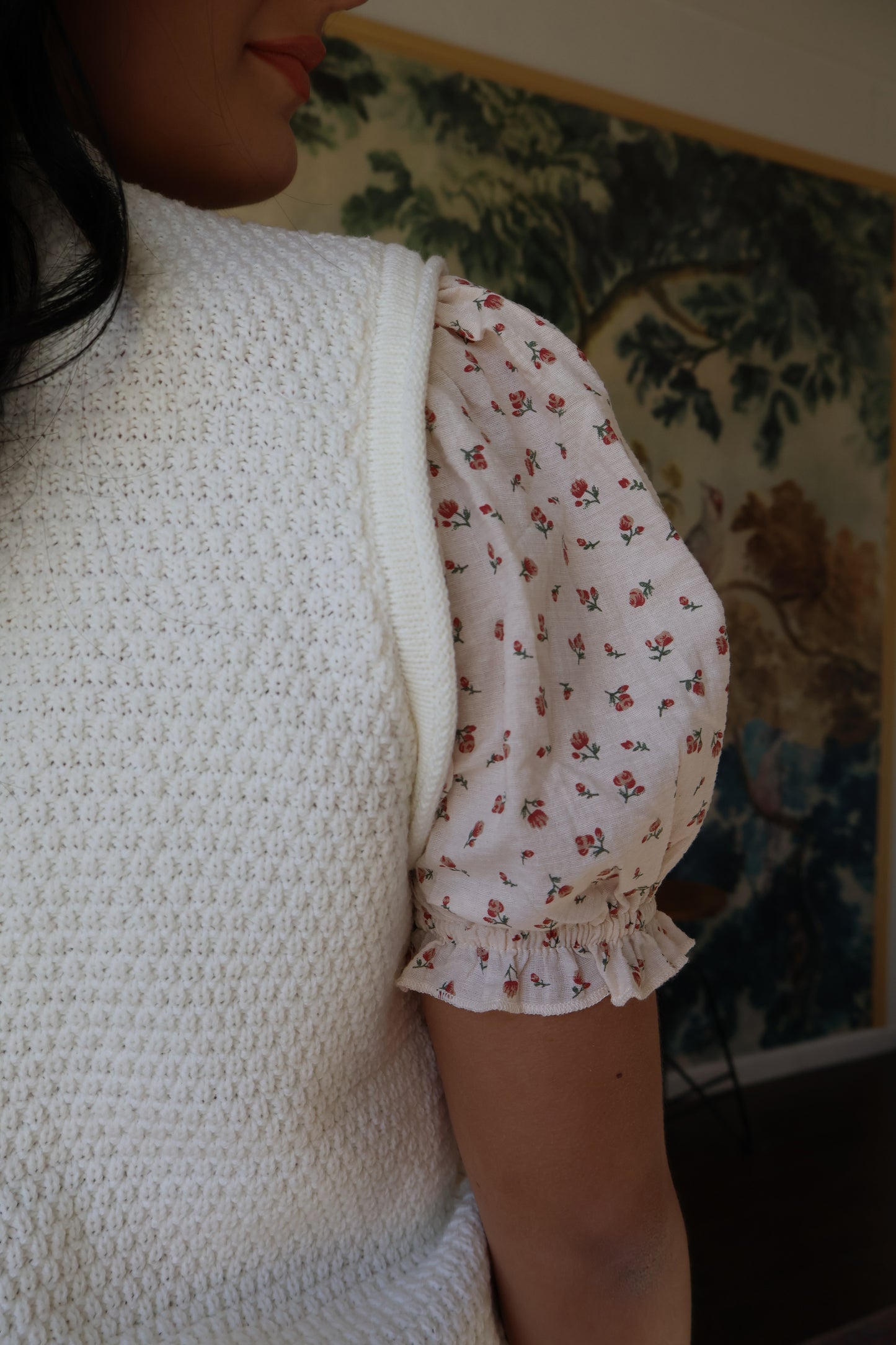CHARLEY PUFF SLEEVE TOP CLOSE UP BACK