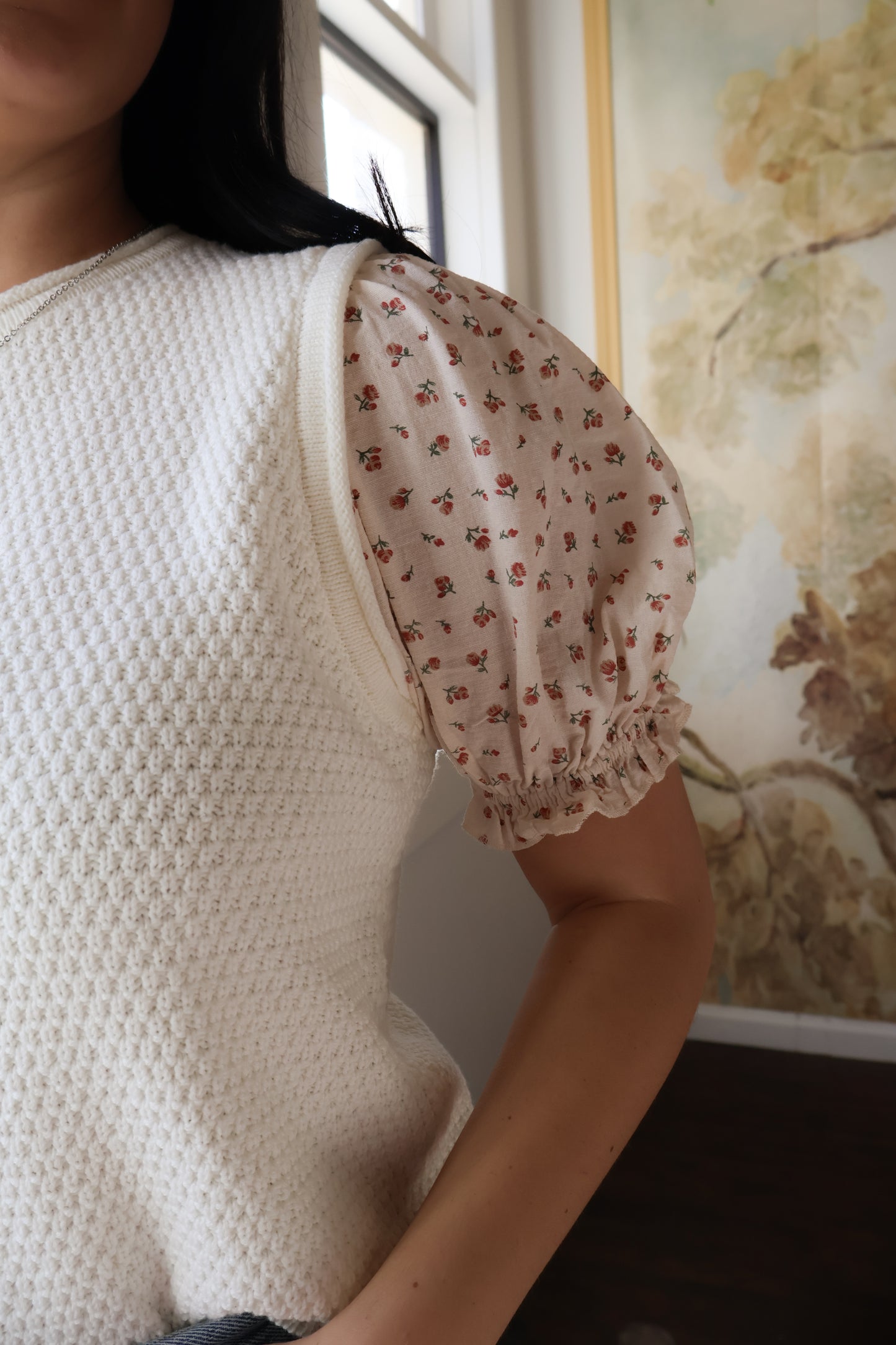 CHARLEY PUFF SLEEVE TOP CLOSE UP