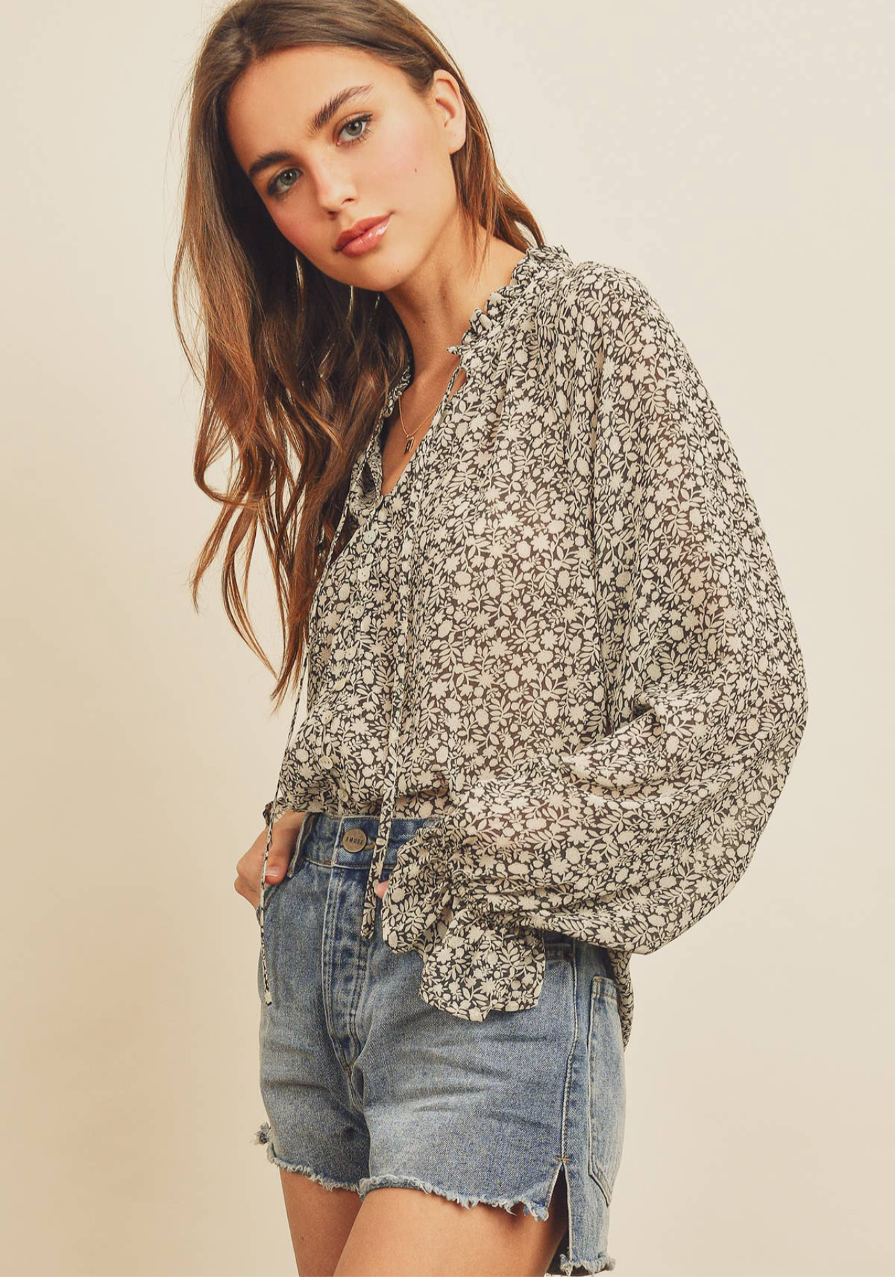 FLOWER SHADOW TIE-NECK BLOUSE