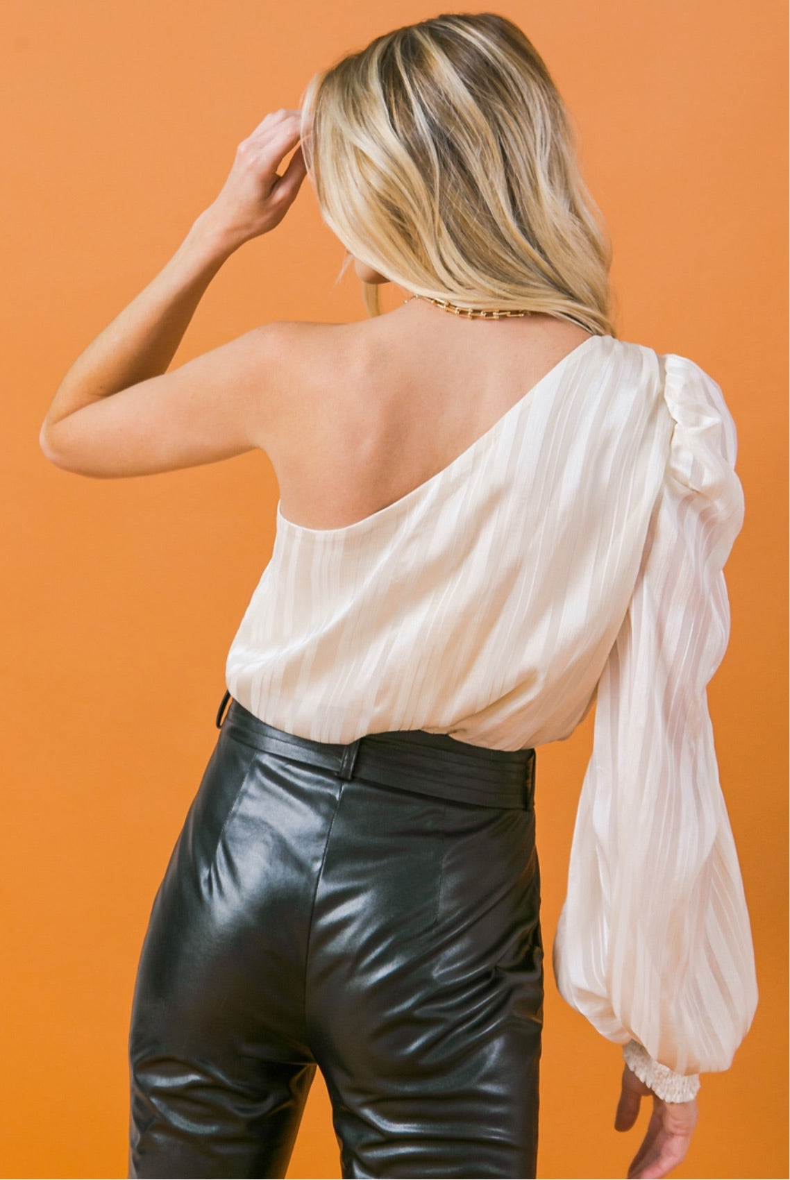 COCO OFF THE SHOULDER BODYSUIT