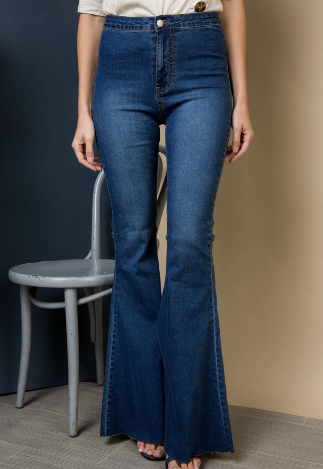 FLARED DENIM JEAN