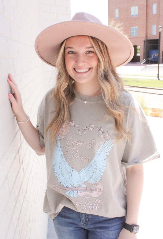 LOVE & PEACE GRAPHIC