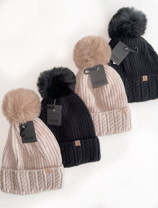 DO EVERYTHING IN LOVE BEANIES